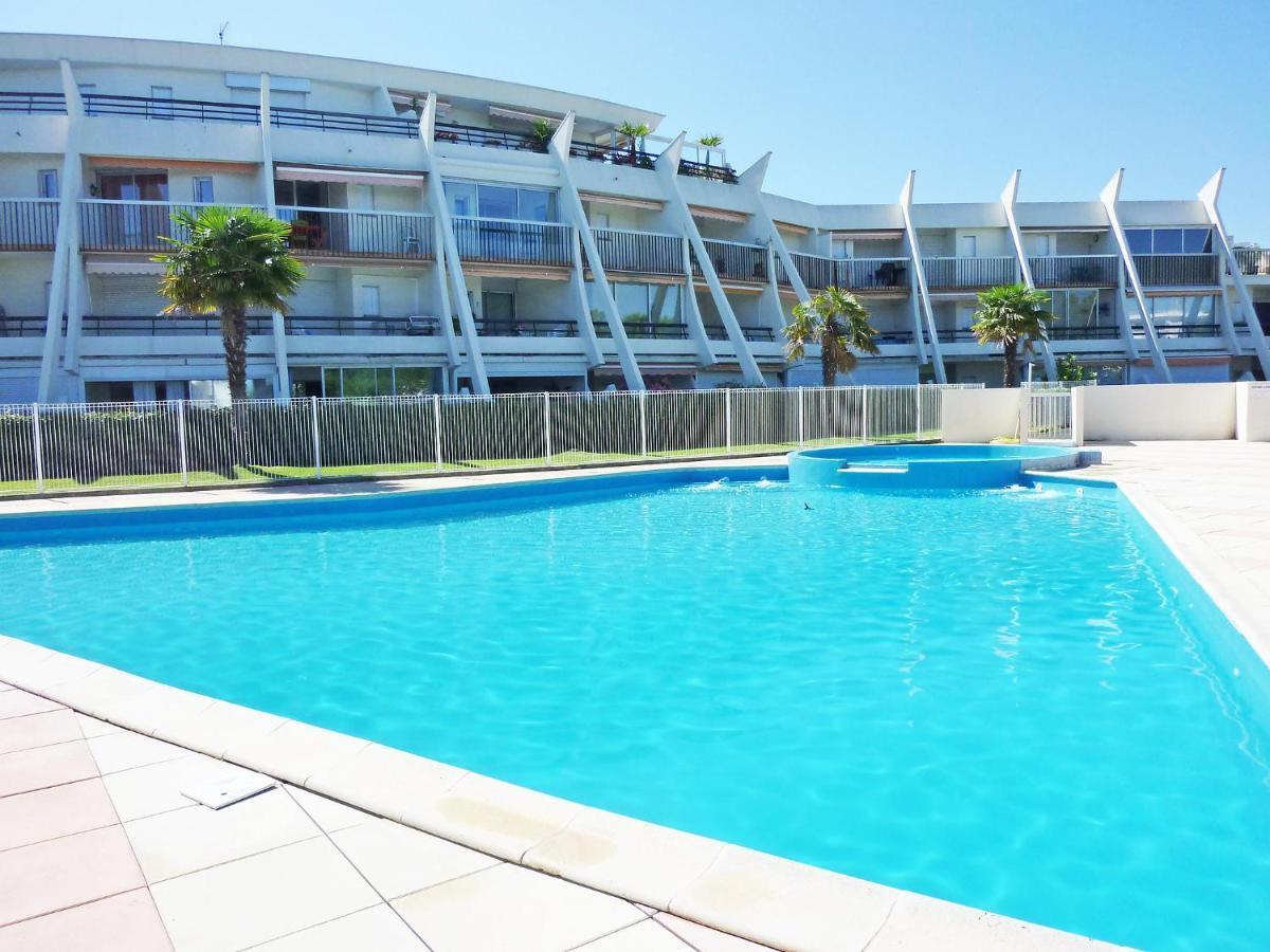 Apartment Les Flamants Roses-8 By Interhome ลา กร็องเดอ-ม็อต ภายนอก รูปภาพ