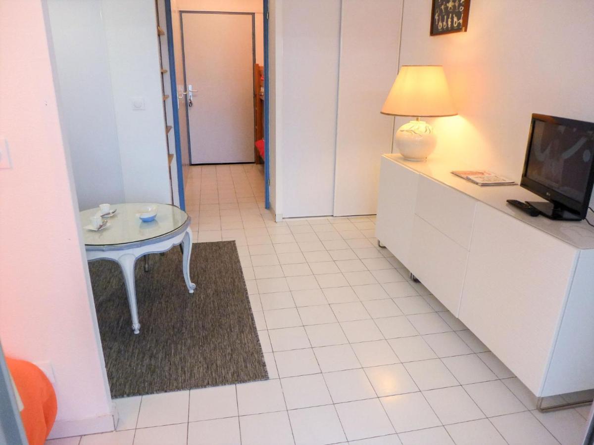 Apartment Les Flamants Roses-8 By Interhome ลา กร็องเดอ-ม็อต ภายนอก รูปภาพ