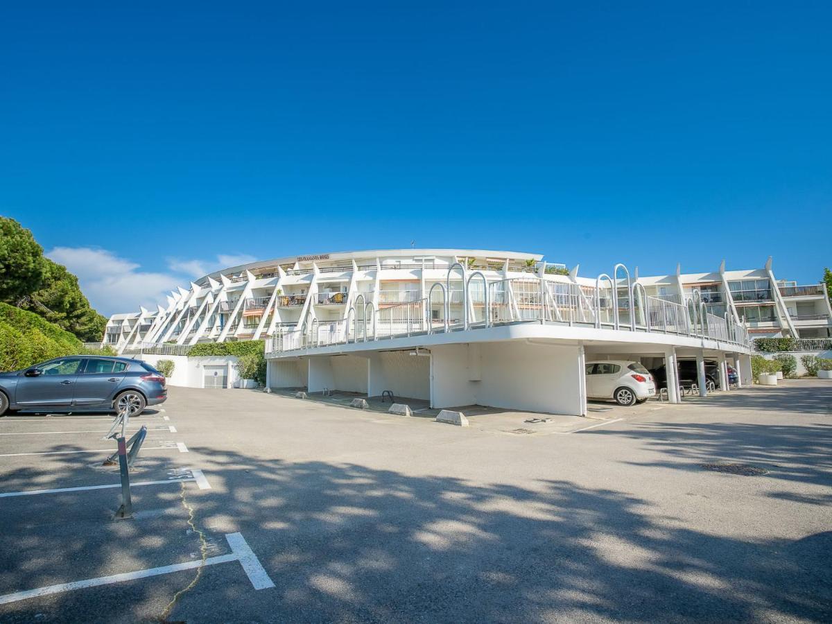 Apartment Les Flamants Roses-8 By Interhome ลา กร็องเดอ-ม็อต ภายนอก รูปภาพ